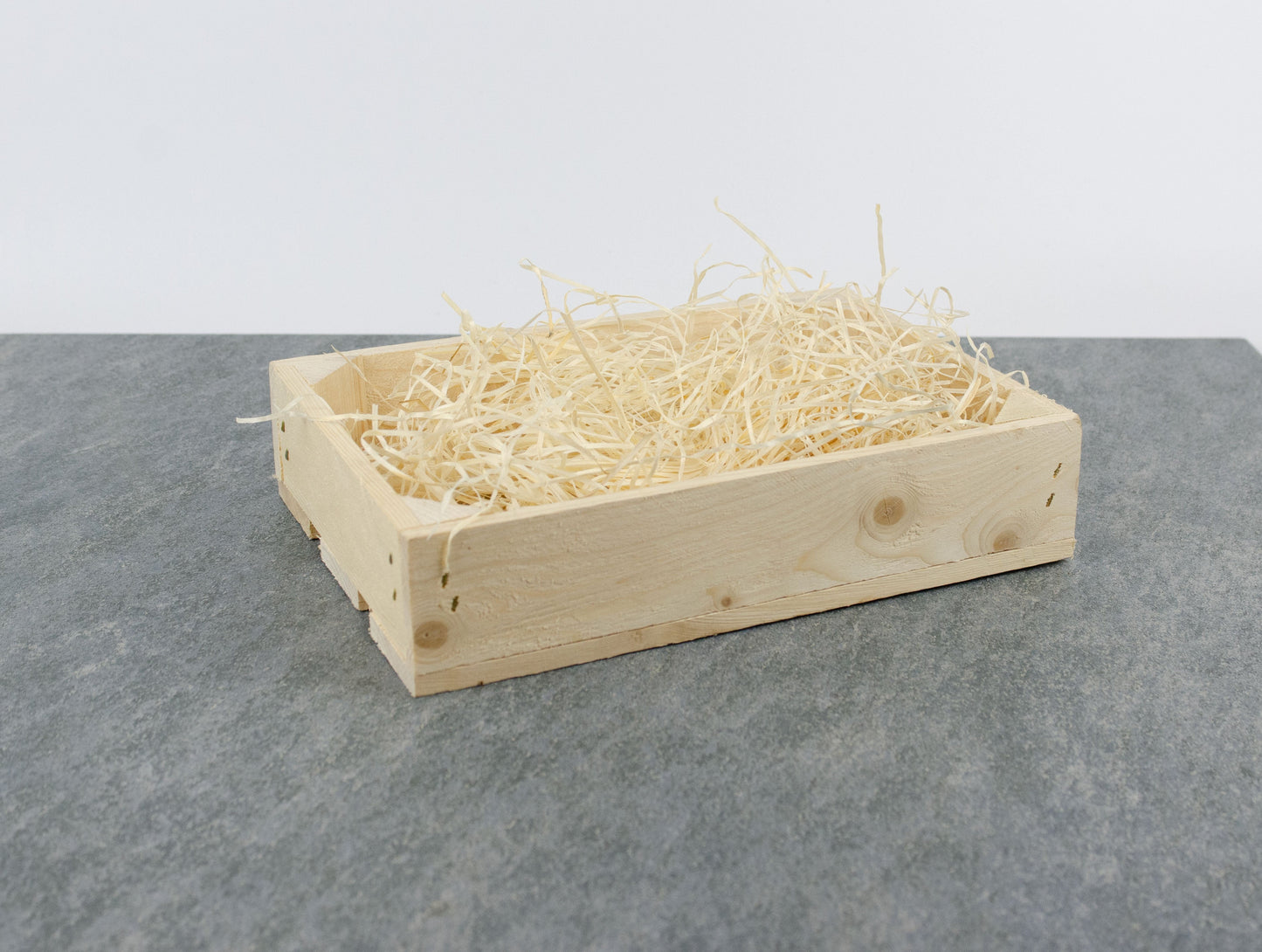 Presentlåda i trä | Rektangulär | 24,5 cm | Naturfärgad | Inklusive träull